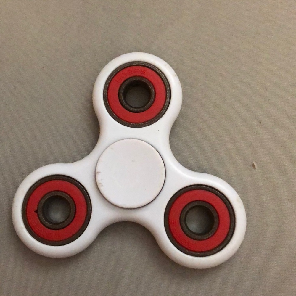 Fidget spinner